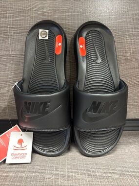 Men's Nike Victori One Slides/Sandals (Black) - Size 6